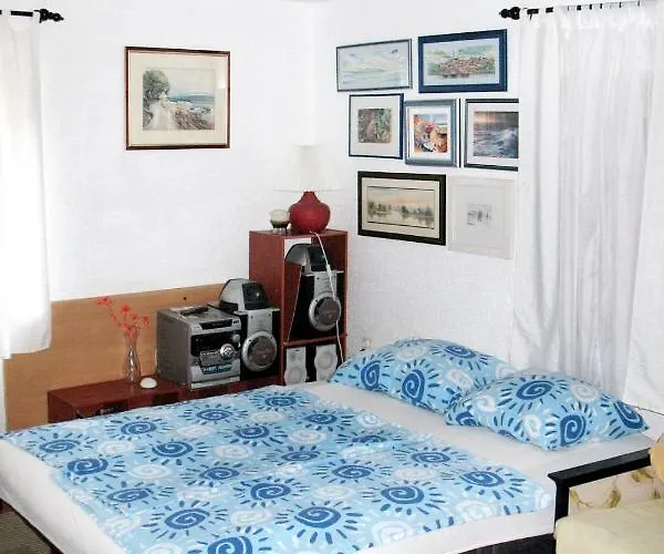 Apartman With Wifi - 2382 Novi Vinodolski