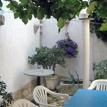 Apartment With Wifi - 2382 *